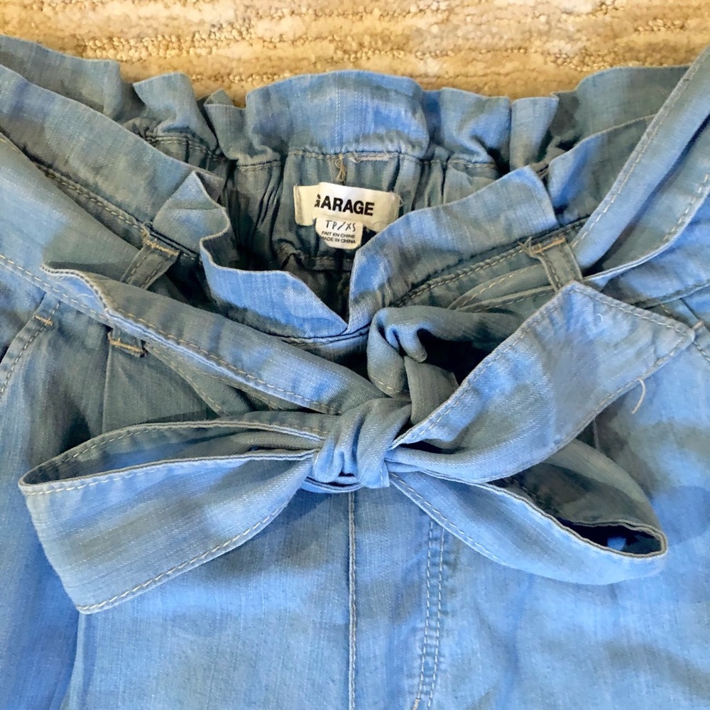 blue waist tied pants